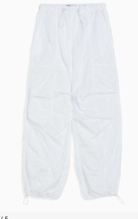Pantaloni stil parasuta