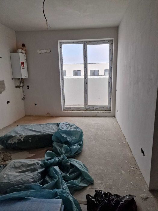 Ap. Nou, 2 camere, etaj retras cu terasa.