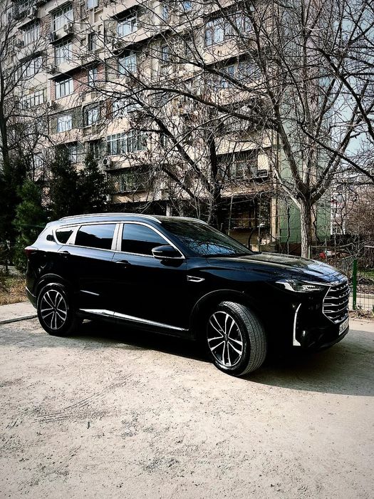 Jetourx70 plus 2023 holati yaxshi srochniy sotiladi