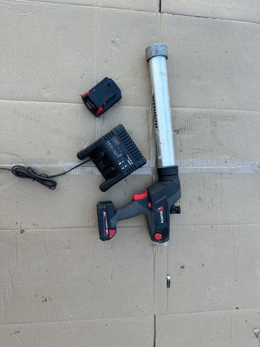 Wurth  pistol de silicon model nou cu acumulator Milwauckee