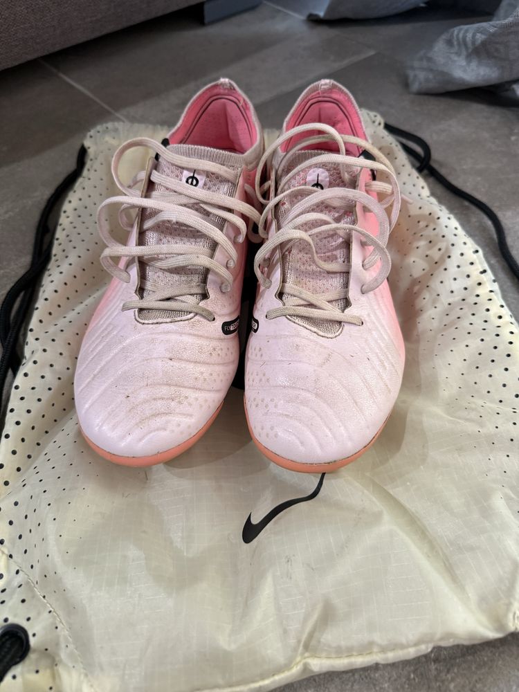 Футболни обувки Nike Tiempo Legend 10