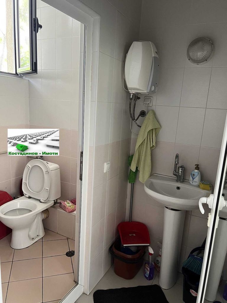Дава се под наем Офис в Пловдив, Тракия - 64 кв.м за 438.6 € - Снимка #5