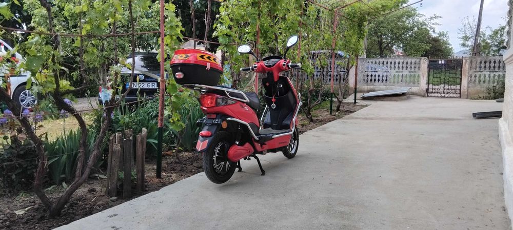Scuter electric fără permis.