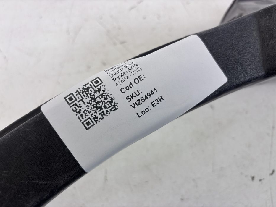 Тойота РАВ4 / Toyota RAV4 Оригинален десен заден надколесен разширител