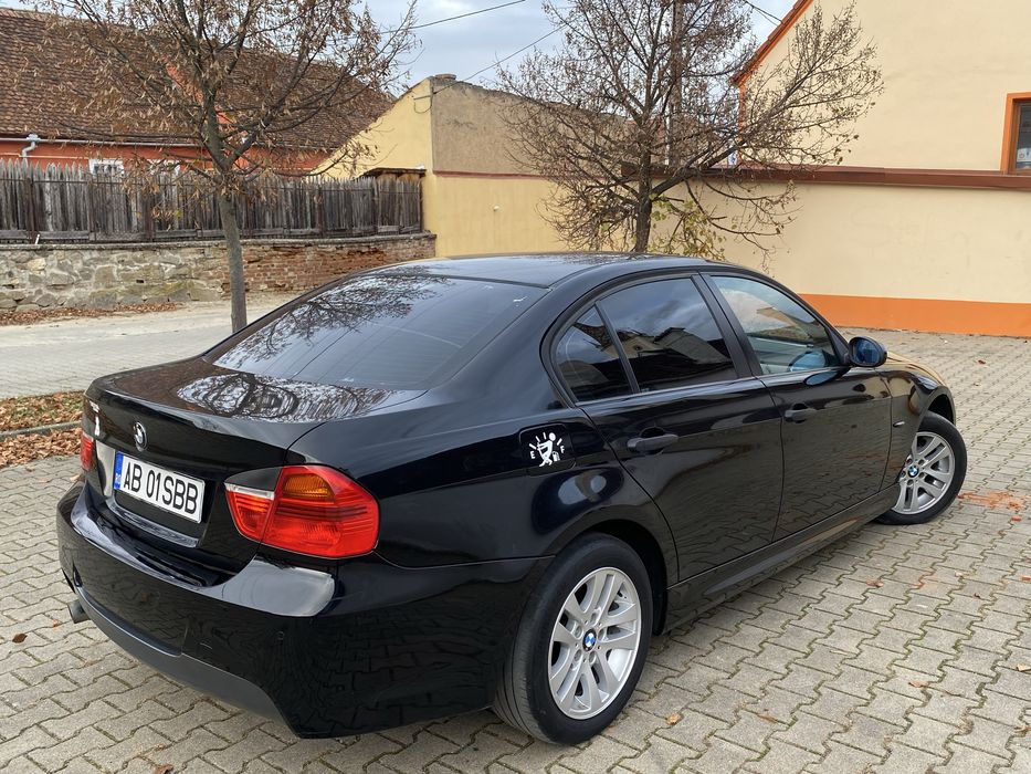 Bmw E90 Paket M 2.0 benzina 150Cp 6+1 viteze 2007 Euro 4 Proprietar