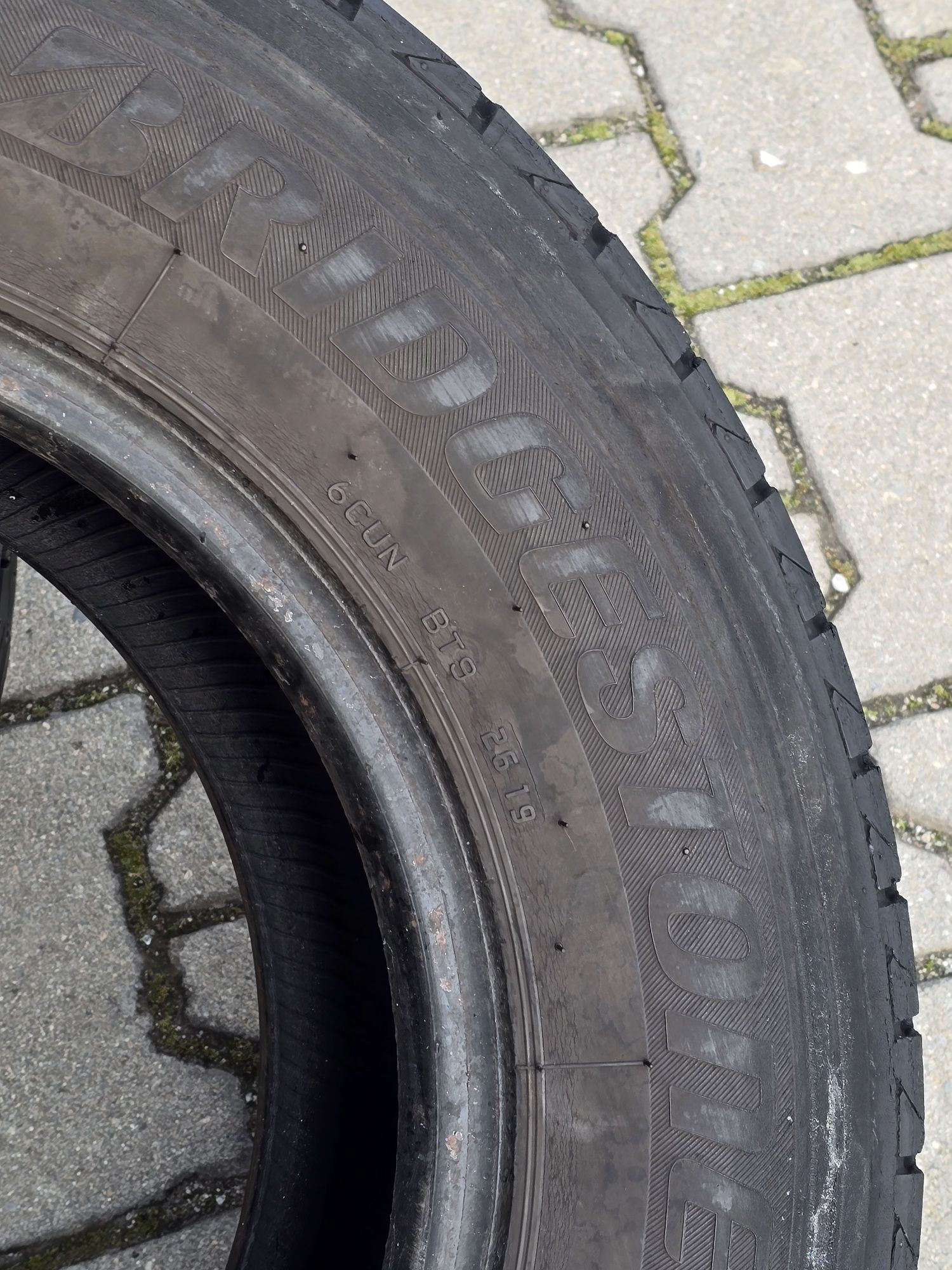 235 70 15c Bridgestone