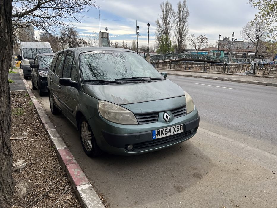 Dezmembrez Renault scenic 1.6 16 V