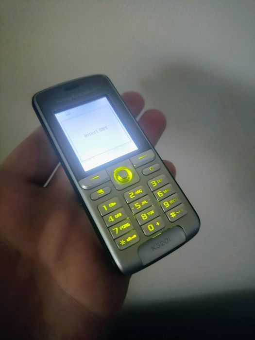 Sony Ericsson k320i ( DECODAT)