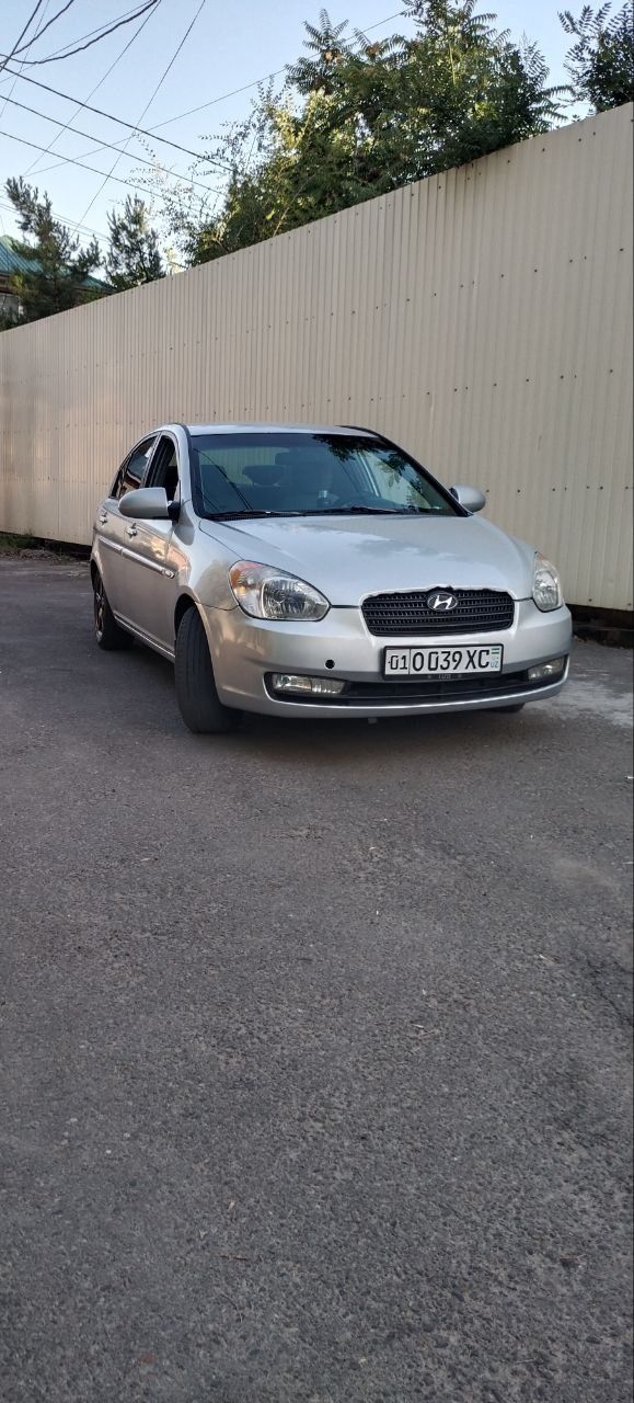 Hyundai accent 2006