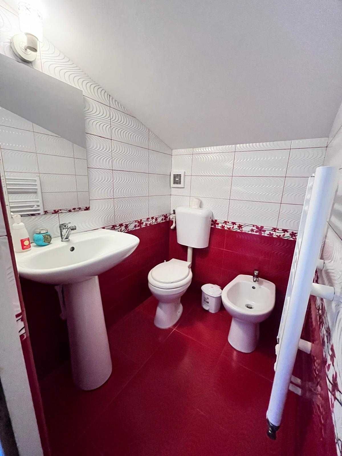 Apartament 2 camere cu mansarda locuibila