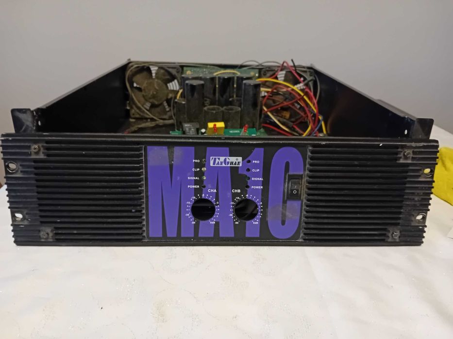 Putere  ZVENTA MA10 dimensiune rack 3U, 2 x 2000 W/4 ohmi (Dezmembrez)