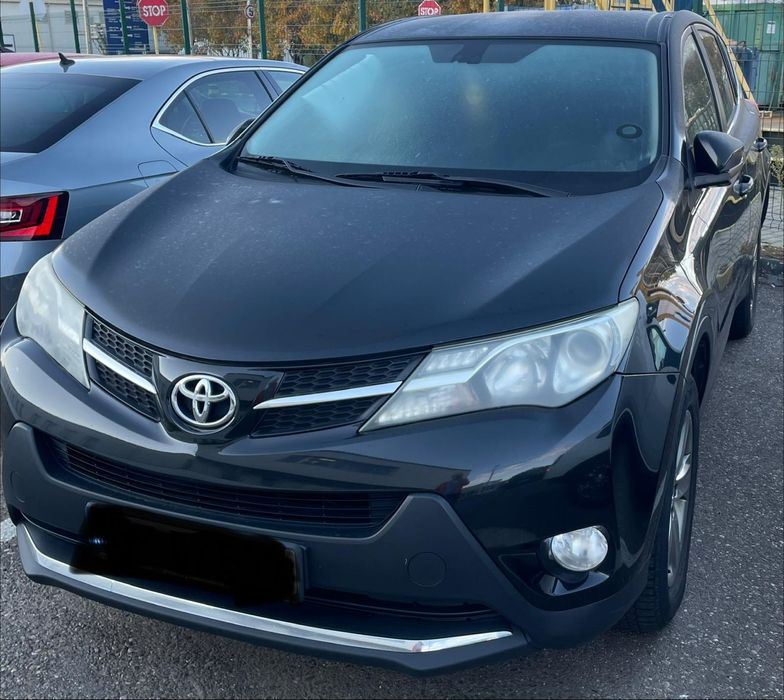 Vând Toyota Rav4 / 2.0 / 2015