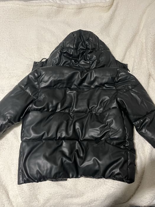 Яке Zara S черно