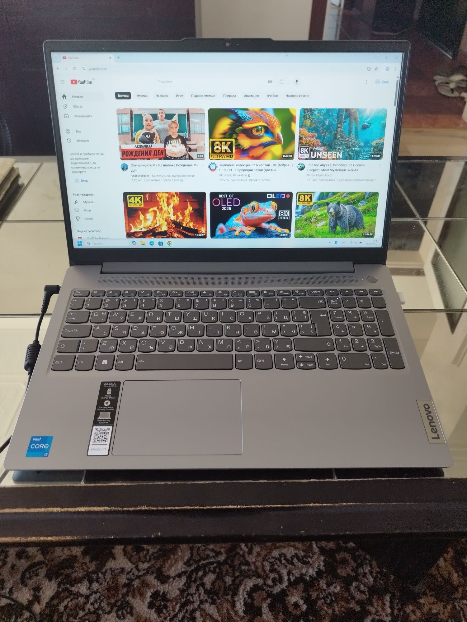 Lenovo 15.6" Full HD, 8-ядрен i5  12-то поколение, 16GB DDR5, 1TB SSD