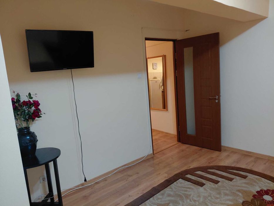 Apartament 2 camere de închiriat
