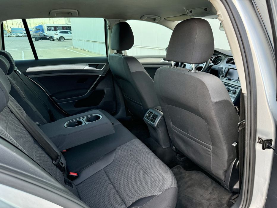 Vw Golf 7 1.6 TDI 110 Cp 2015 Euro 5 | Senzori | Incalzire scaune |