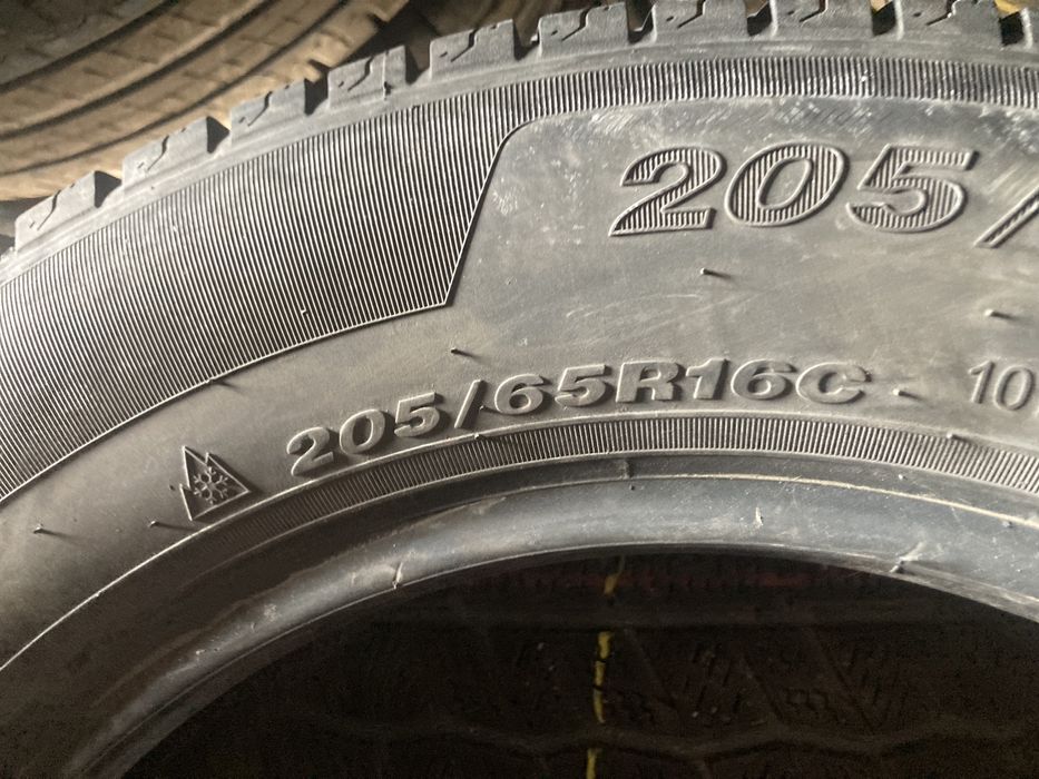 Anvelope set 4 buc 205/65 R 16C