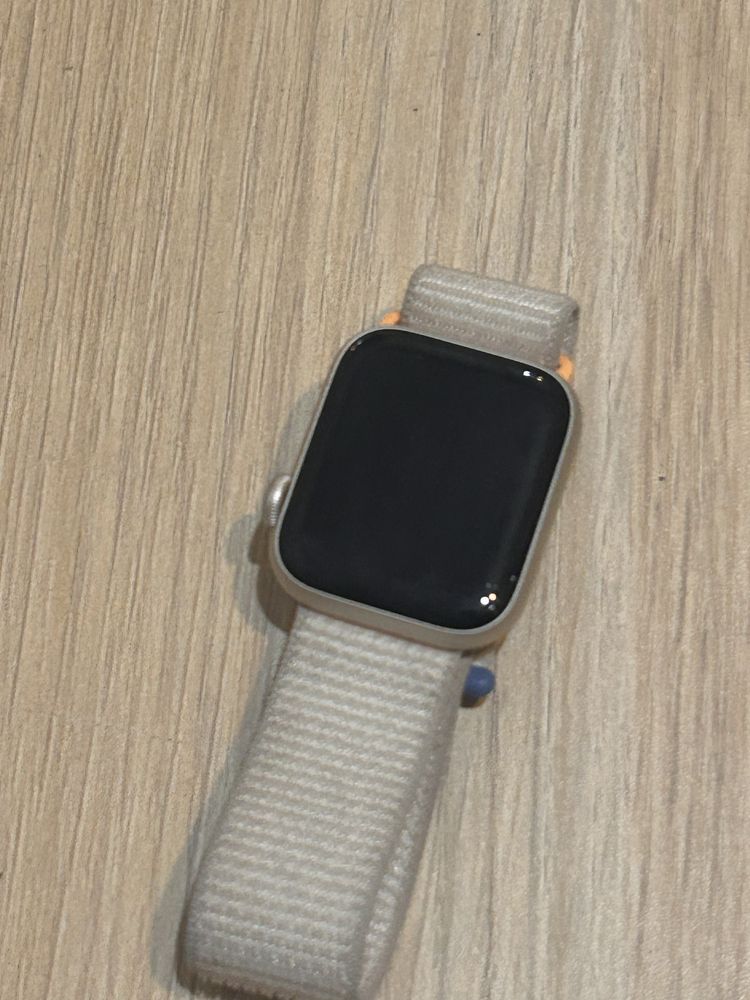 Apple watch SE , 40mm