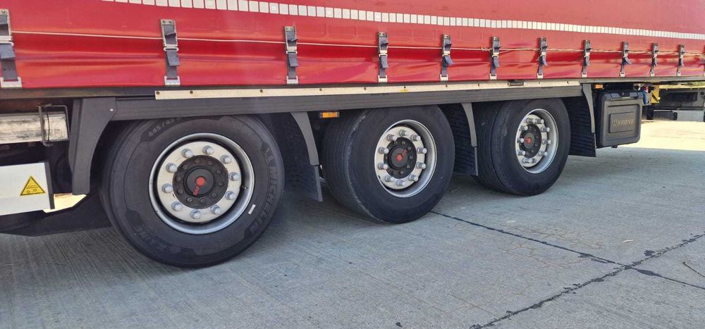 Semiremorca Mega Liner KRONE