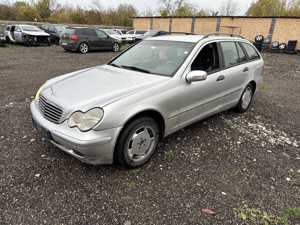 Мерцедес W203 2.2 дизел 2004 Г 116 кс ръчка 6 ск само на части