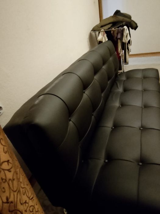 Диван в отличном состоянии  без царапин в идеальном состоянии