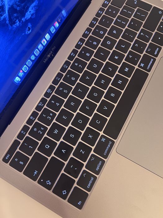 MacBook Pro 2016 i5 13inch 256gb