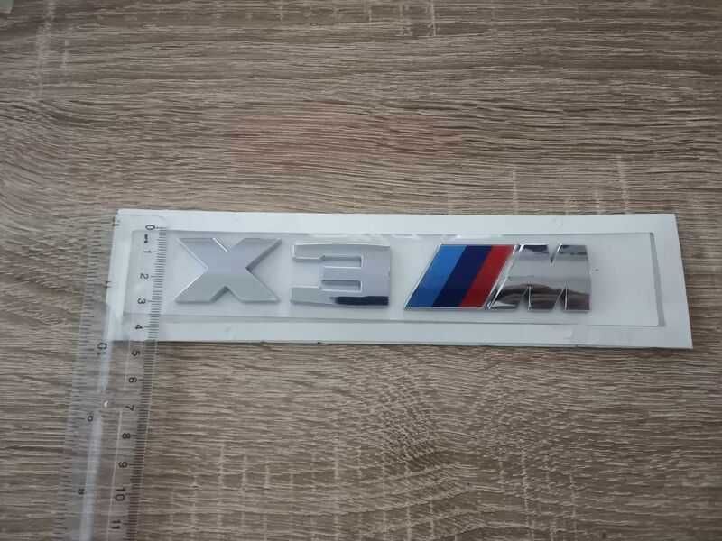 BMW X3 M сребриста емблема