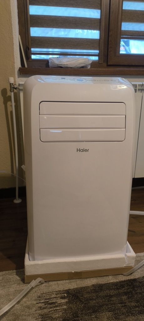 Мобилен климатик Haier AM12AA1GAA