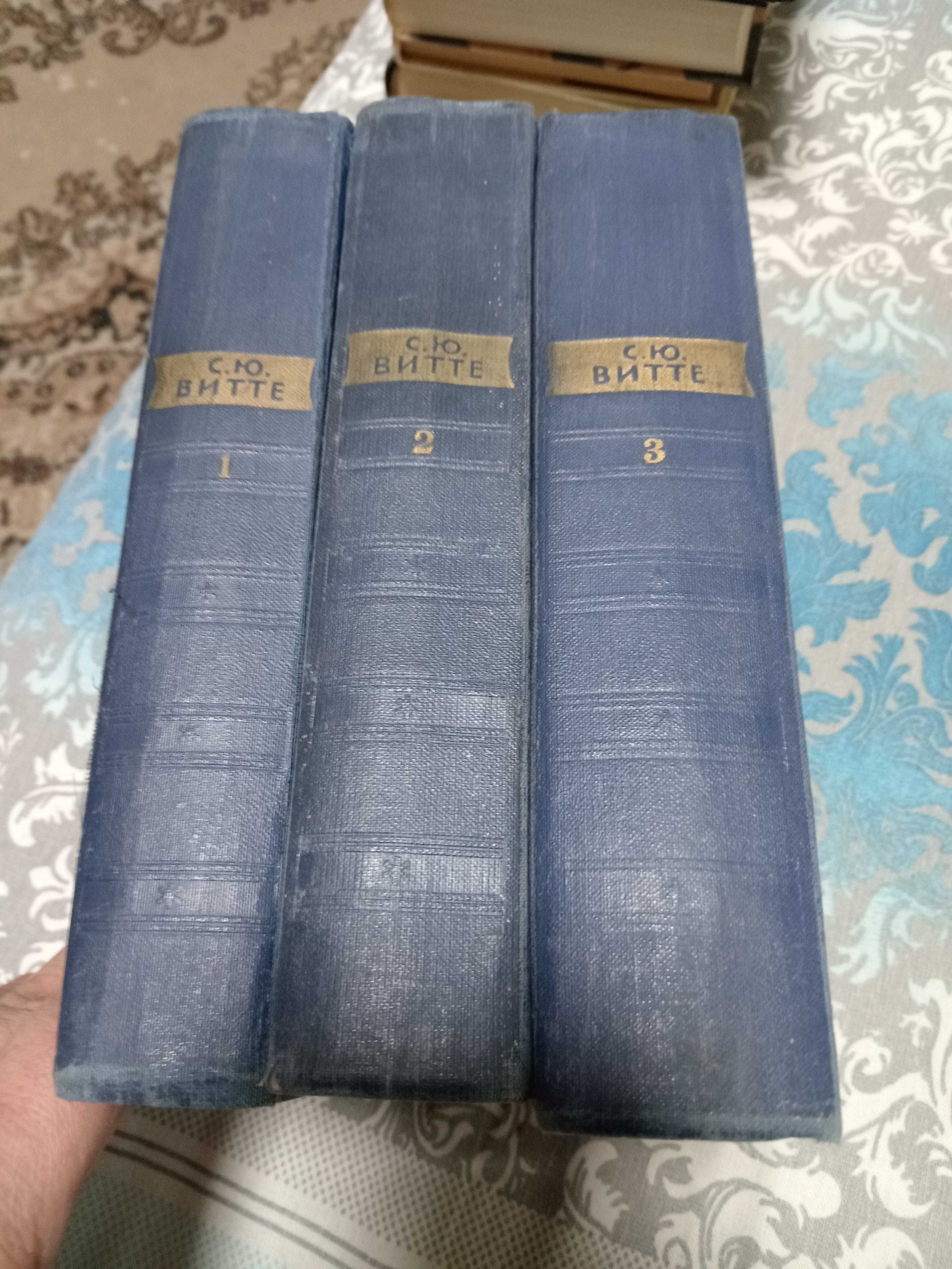 продам книги, старые  издания