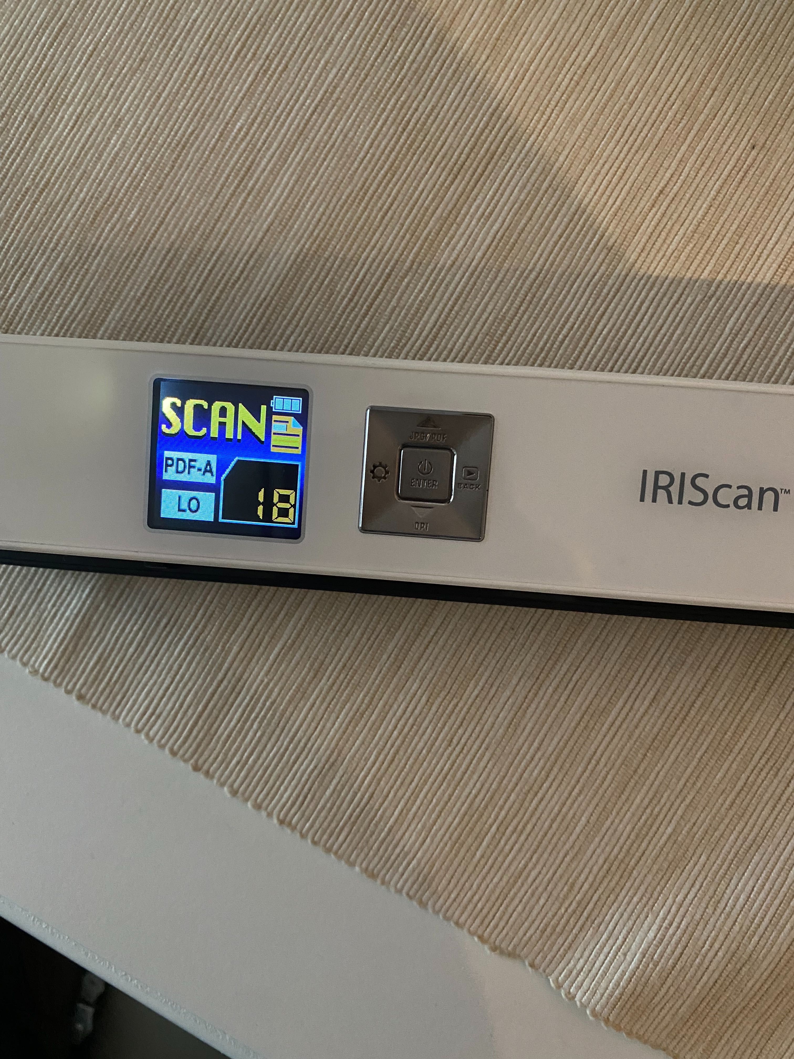 Scaner portabil IRIScan