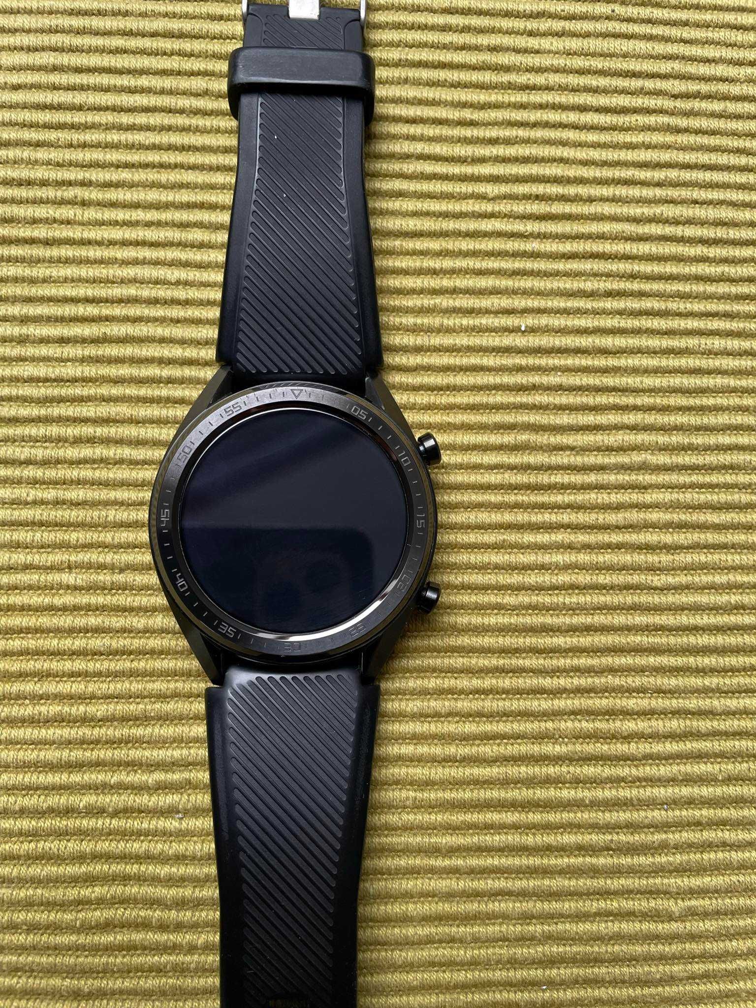 Vand Smartwatch HUAWEI GT impecabil