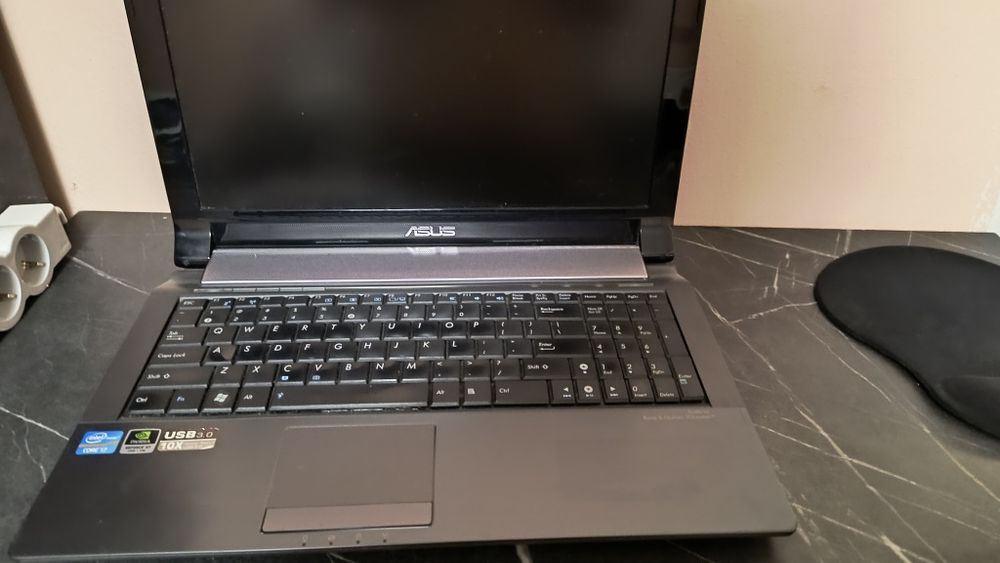 Laptop Asus i7 generatia 3
