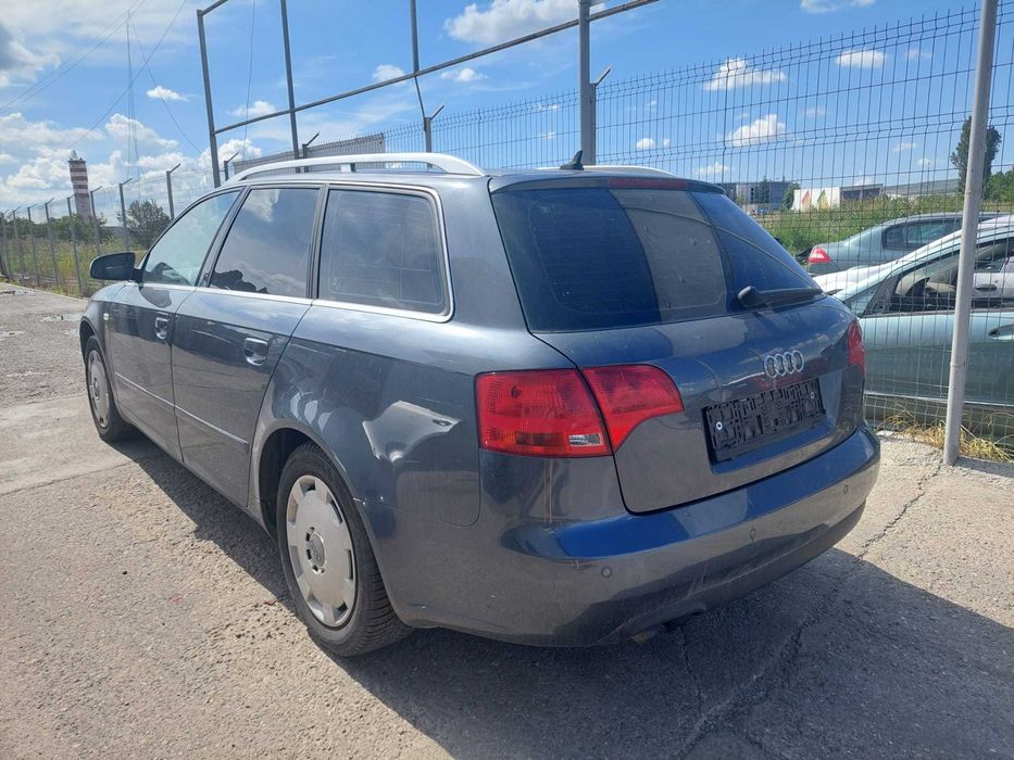 Dezmembram Audi A4 B7, an 2005, motorizare 2.0 TDI