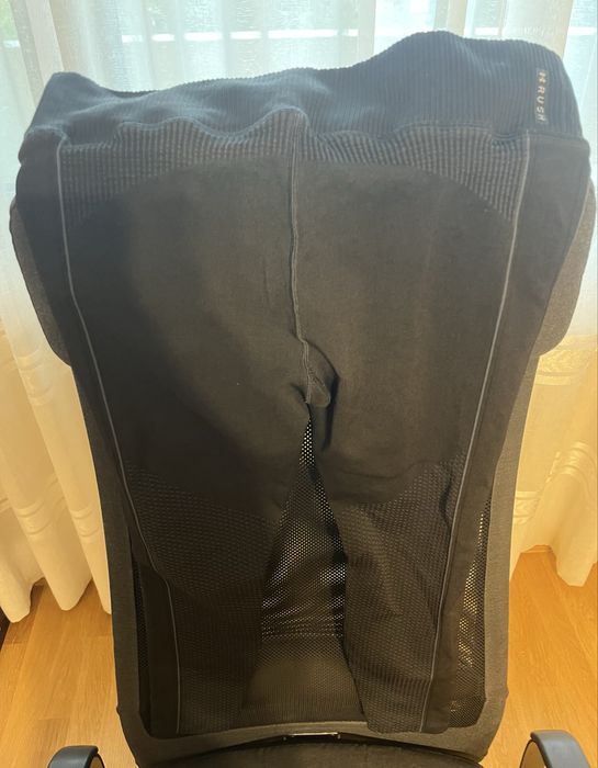 Клин Under Armour и сутиен Triumph по 10 лв