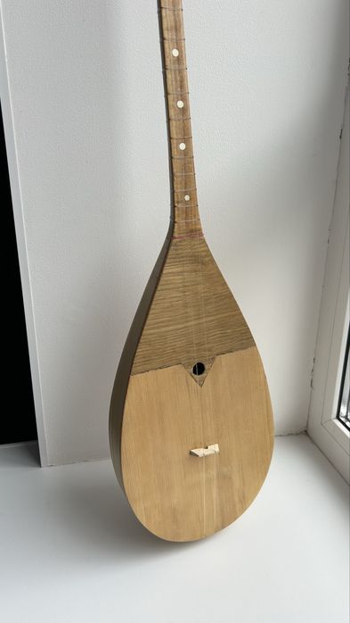 Продам домбра б/у в хорошем состоянии