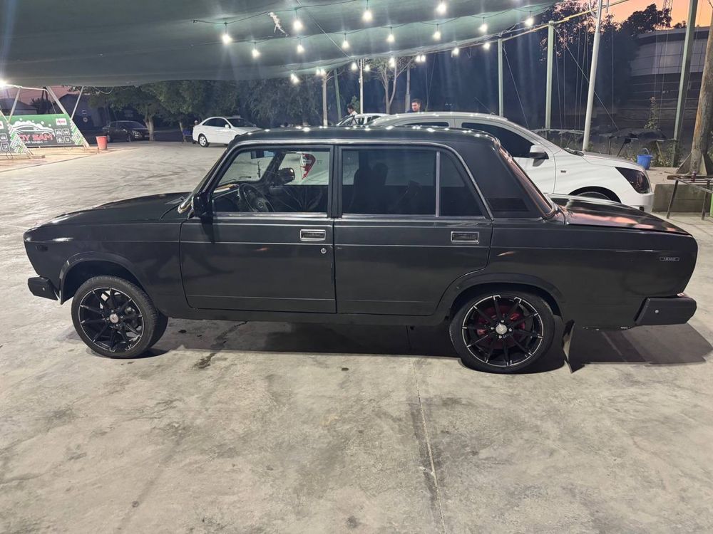 Lada 07 sotiladi