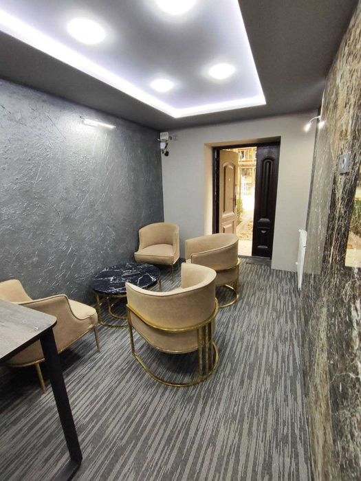 Продаётся Евро Офис 64 м2  Чиланзар Мукумий Ор-р Голд центр
