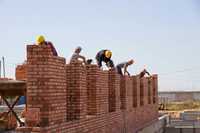 Бригада строителей каменщики бетонщики штукатурщики