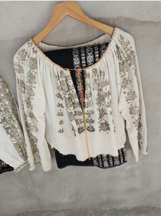 Costume traditionale vechi