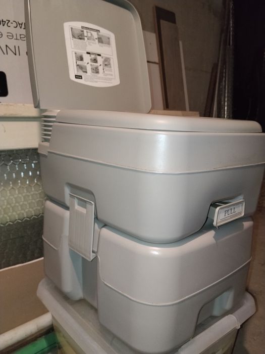 Toaleta ecologica portabila