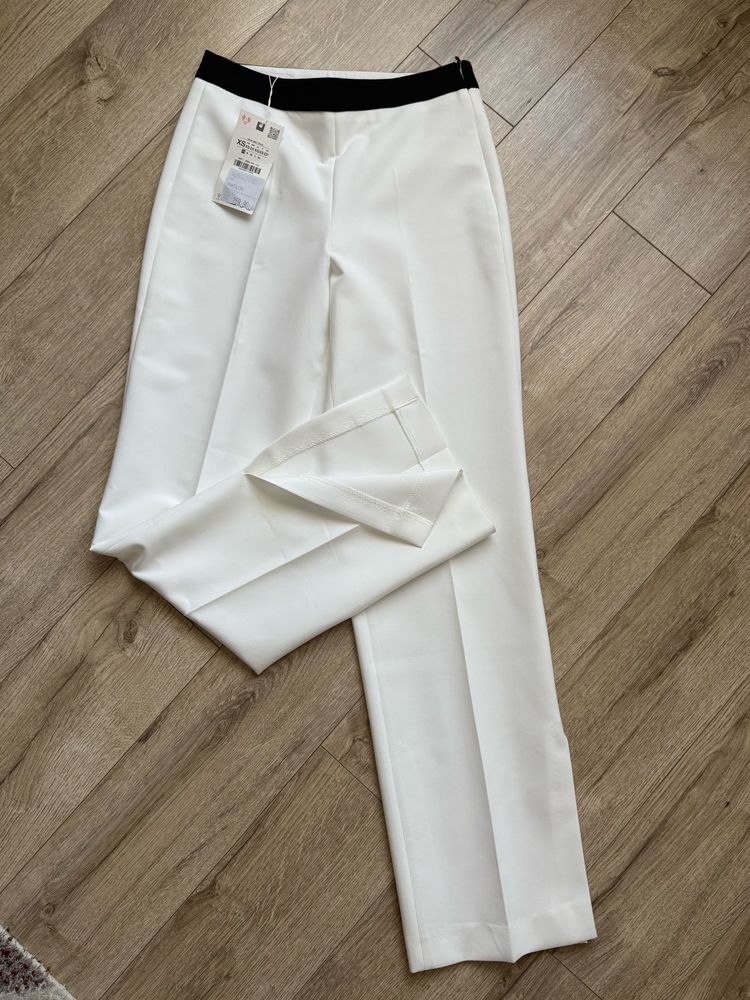 Pantaloni eleganți Zara albi