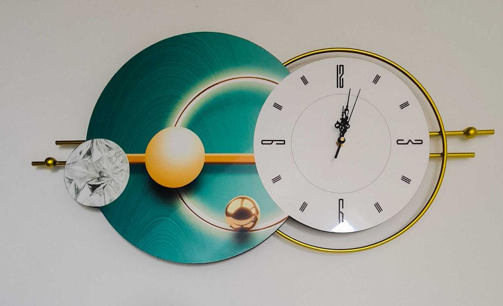 Ceas de perete 695, medern