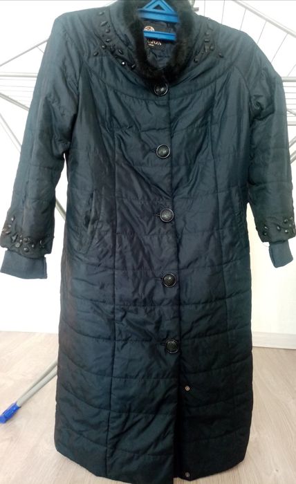 Продам женское демисезонное пальто