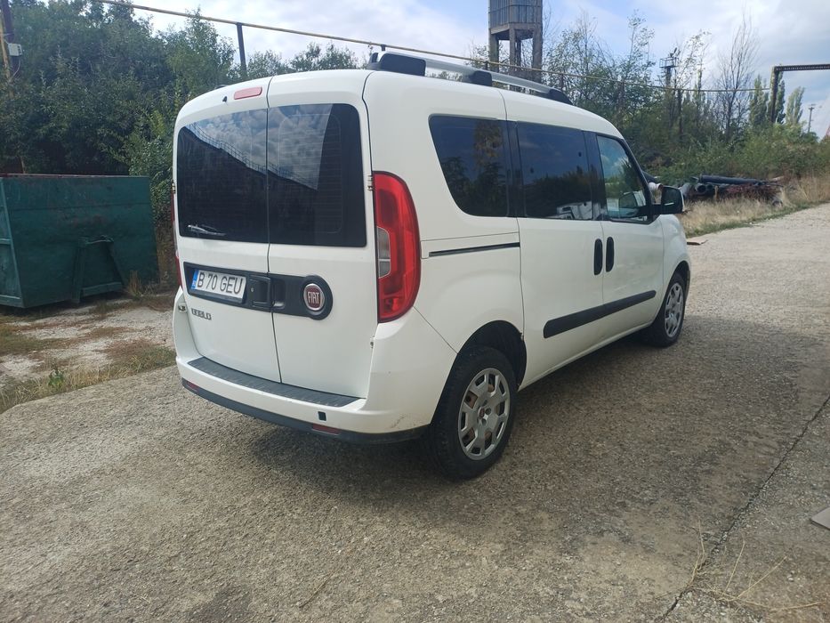 Vând Fiat Doblo 7 locuri 2015 Lodgy