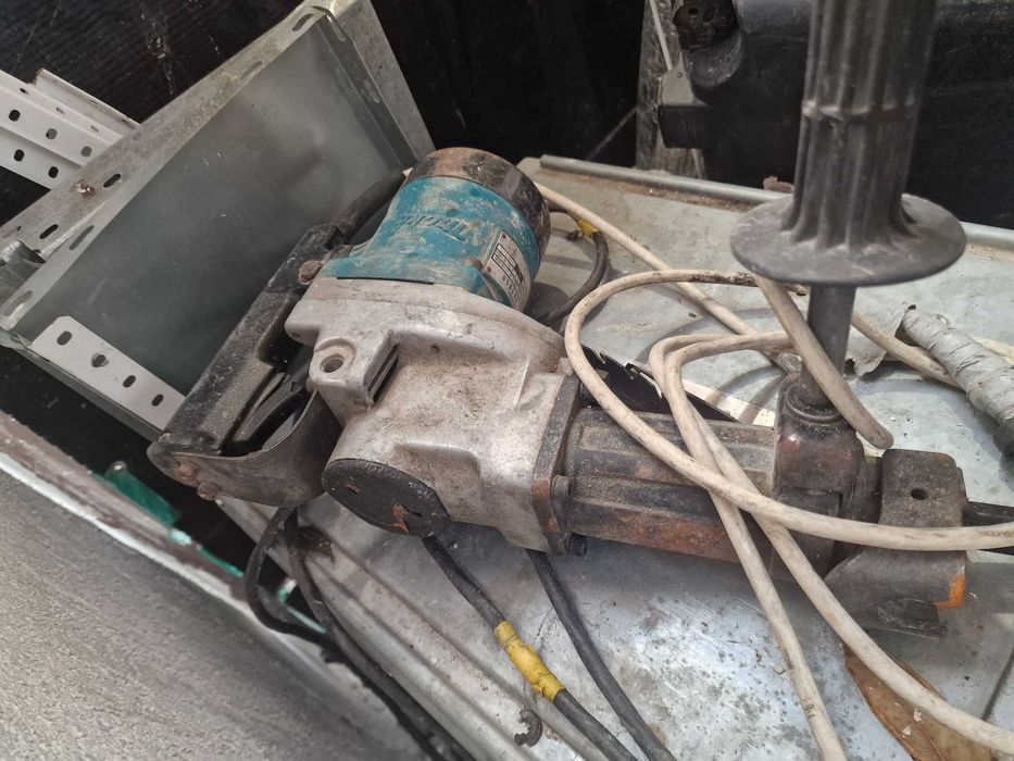 Filetanta impact HITACHI si Pickamer Makita