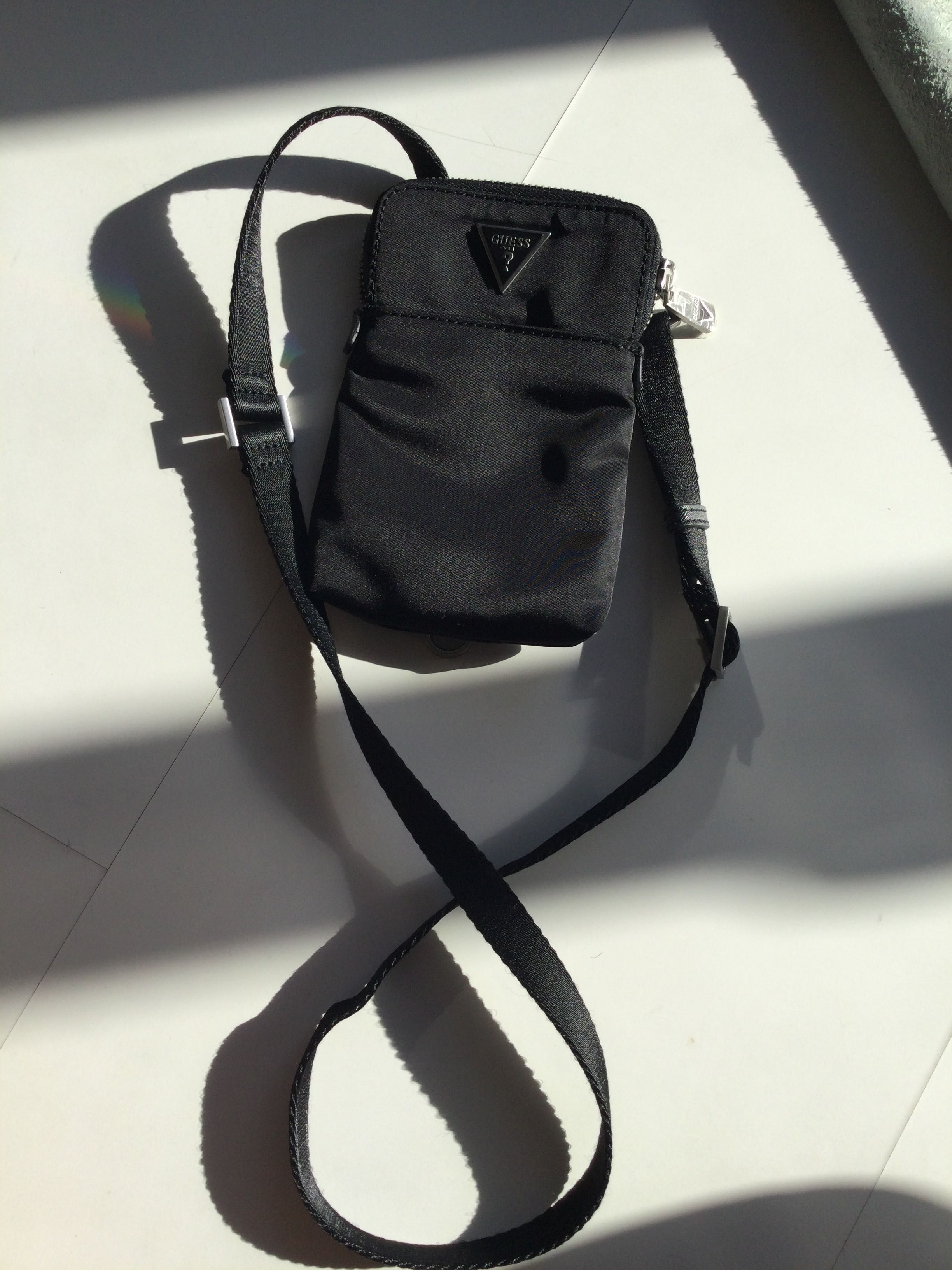 Чанта Guess диагонална