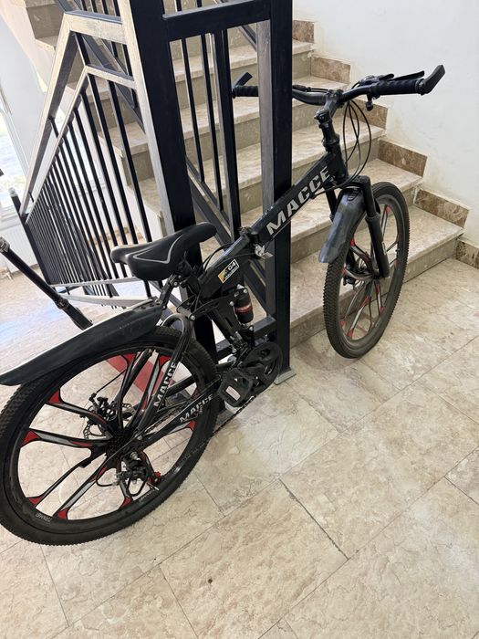 Велосипед в отличном состояний б/у 3,4 разв ездили