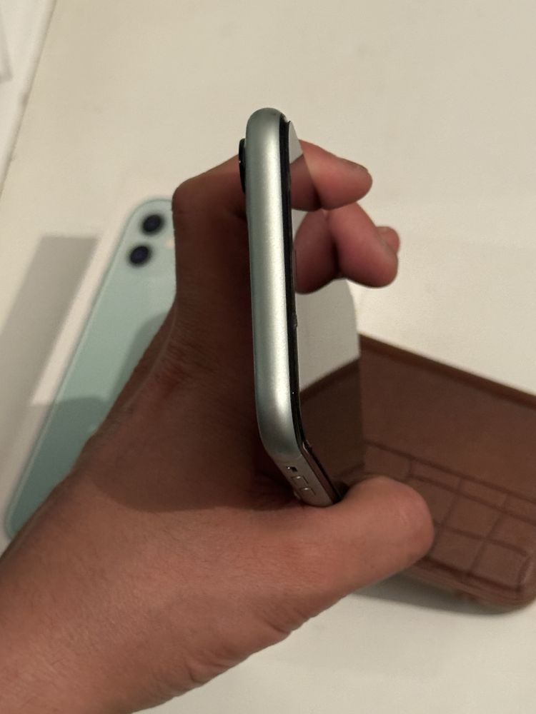 Iphone 11 в отличном состояний не вскрытый