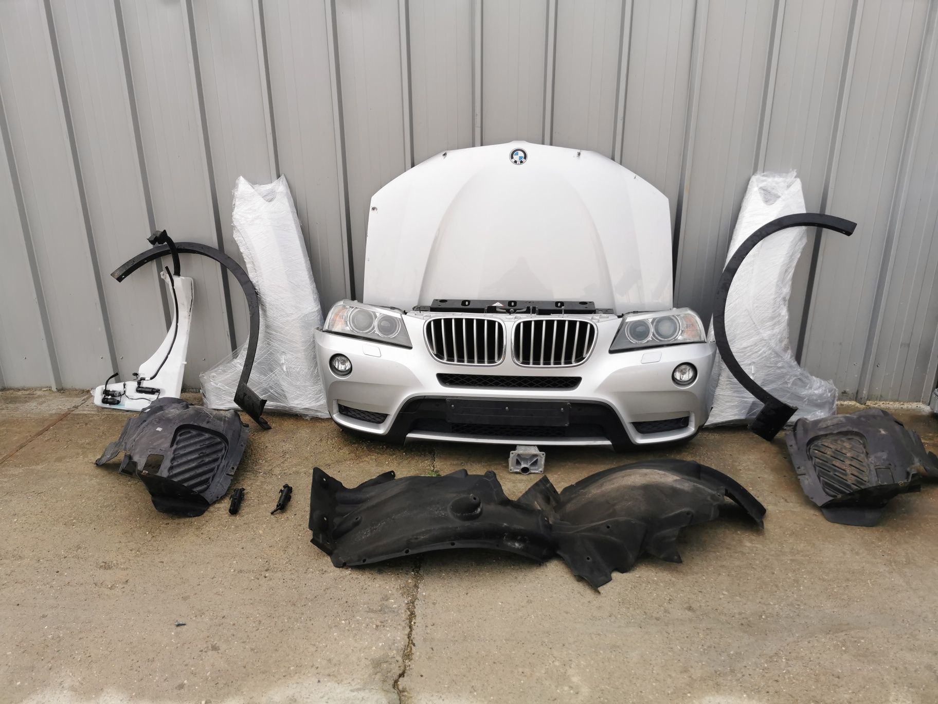 Fata completa bmw x3 f25 2011