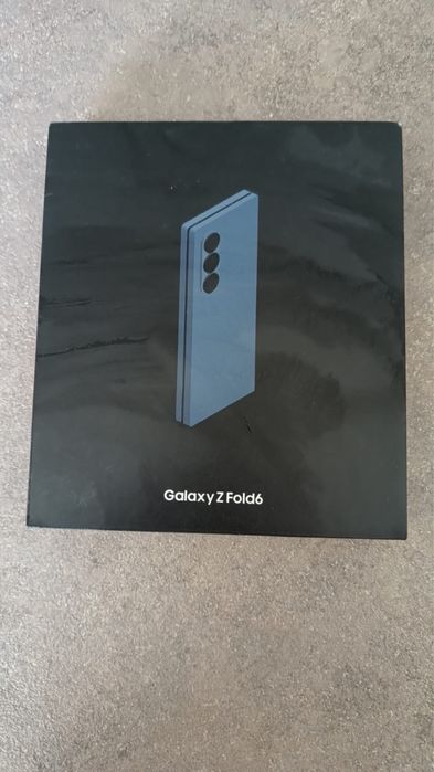 Vand samsung fold 6 cu garntie 12 g ram 256 g memorie